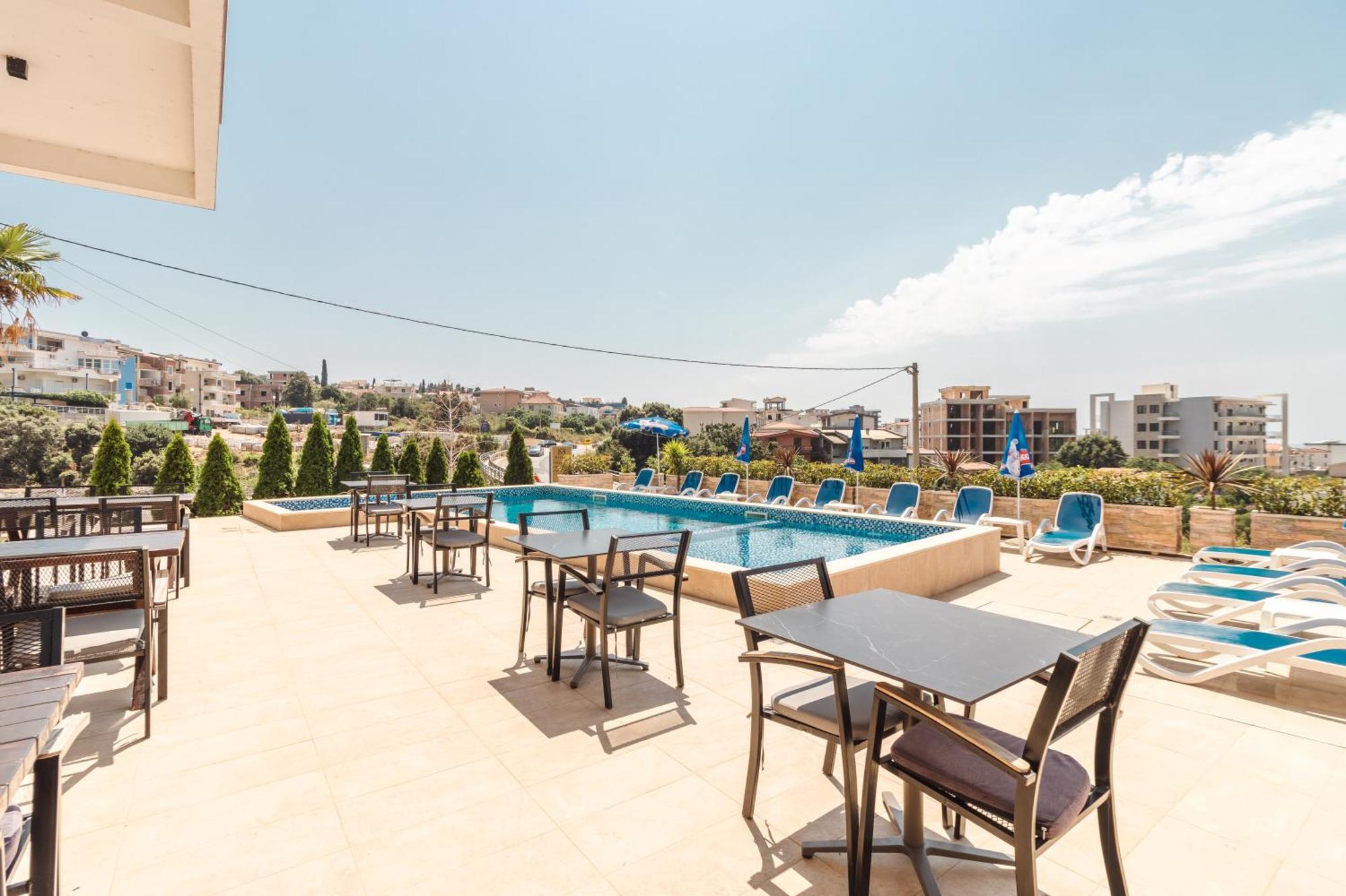 Lux Hotel M دوبرا فوفا المظهر الخارجي الصورة