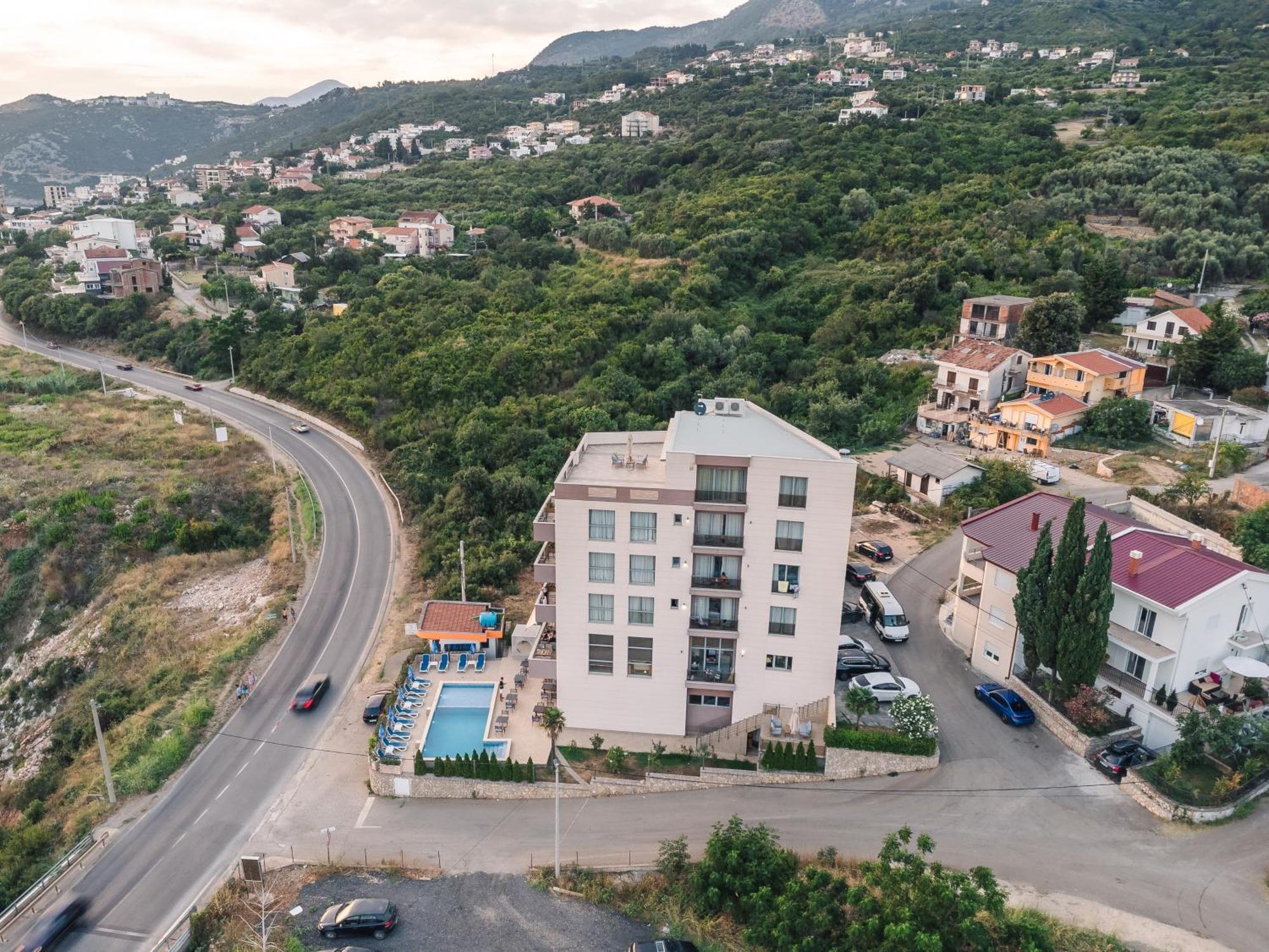 Lux Hotel M دوبرا فوفا المظهر الخارجي الصورة